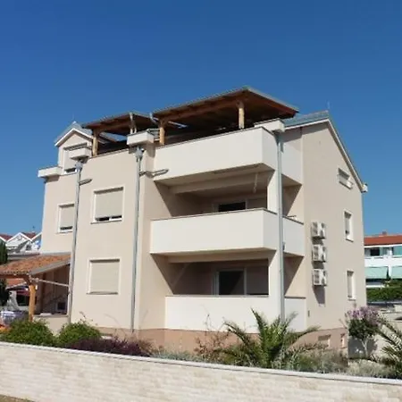 In With Sea View, Terrace, Air Conditioning, W-lan 4534-2 Apartamento Punat