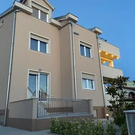 In With Sea View, Terrace, Air Conditioning, W-lan 4534-2 Punat