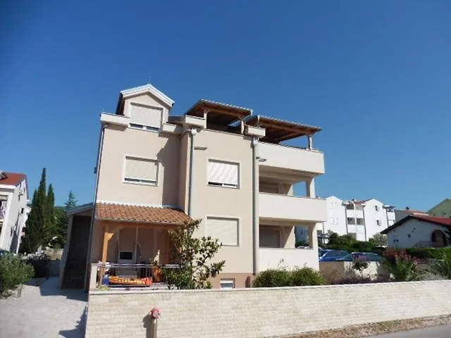 In With Sea View, Terrace, Air Conditioning, W-lan 4534-2 * Punat