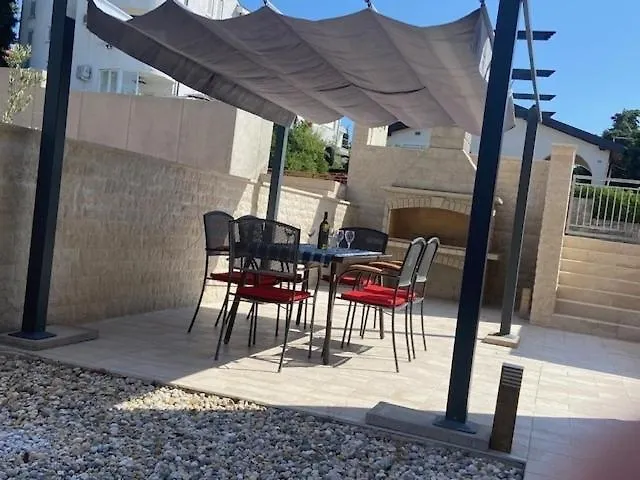 In With Sea View, Terrace, Air Conditioning, W-lan 4534-2 Apartmán Punat